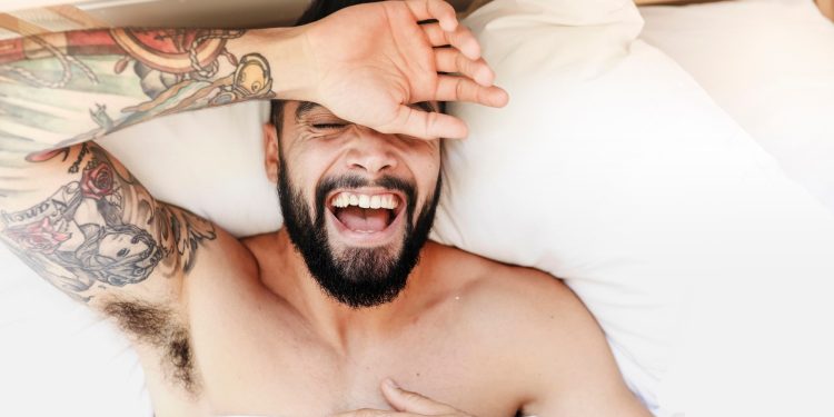 Homens podem ter 6 tipos de orgasmo; entenda as diferentes formas de prazer masculino