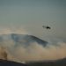 Incêndios em ilha grega perto de Atenas deixam dois mortos e levam quase 600 pessoas a deixar a região pelo mar