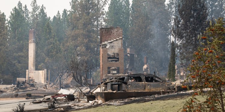 Incêndios no noroeste dos EUA: suspeito de iniciar um dos três focos é preso