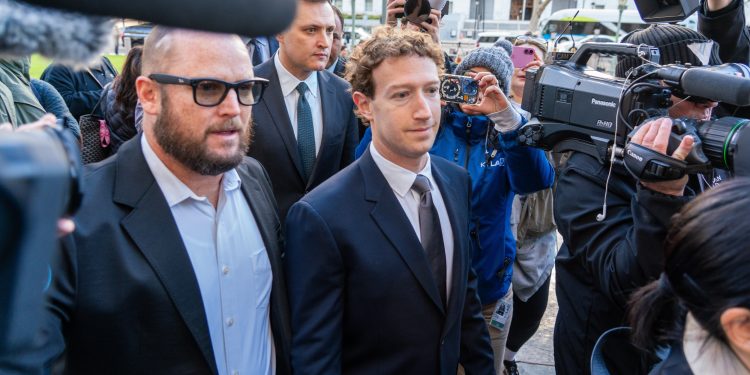 Instagram e Facebook enfrentam a partir de hoje julgamento de US$ 1,4 trilhão nos EUA