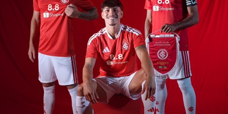 Internacional fecha novo patrocínio para jogos contra Corinthians e Palmeiras