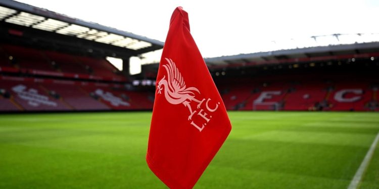 Jeff Bezos e brasileiro mais rico do mundo compram parte do Liverpool