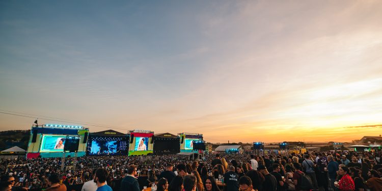 João Rock reúne mais de 30 shows em 12 horas de festival neste sábado (1º); veja programação