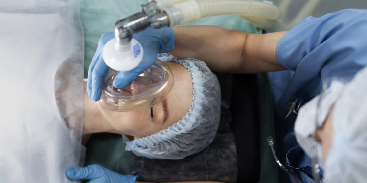 Justiça Federal do DF proíbe Conselho de Odontologia de registrar 'anestesista' dentista