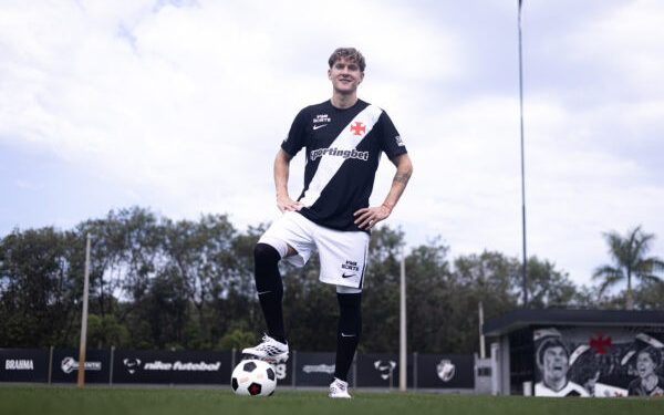 Justiça libera Vasco de autorização prévia para contratar jogadores