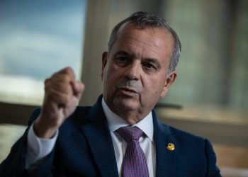 Marinho diz que campanha atua para resolver registro de Flávio Bolsonaro no TSE após filiação de candidato ao Missão