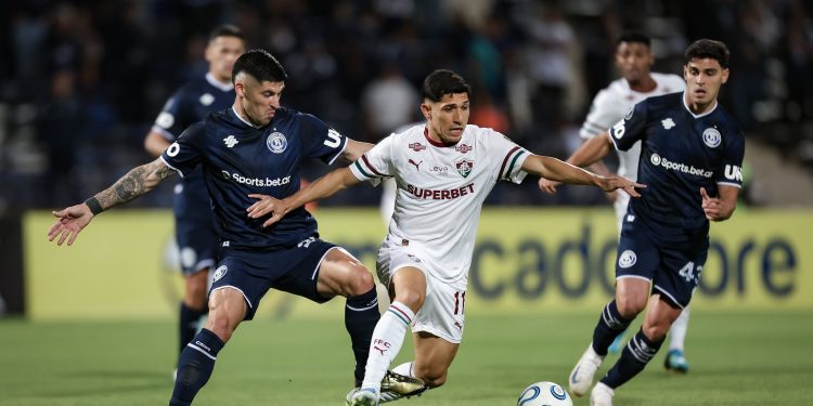 Mata-mata pode desempatar a rivalidade entre Brasil e Argentina pelo recorde de títulos da Libertadores