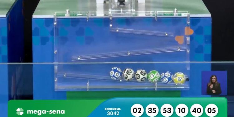 Mega-Sena sorteia prêmio de R$ 165 milhões; veja números sorteados do concurso 3042
