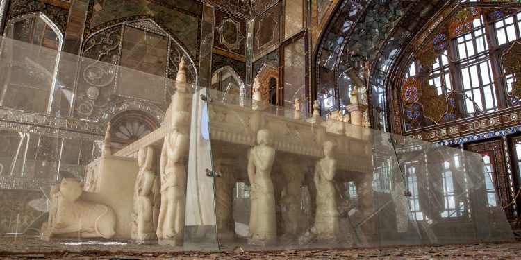 Memória sob ataque: Seis meses de guerra destroem patrimônio humano no Irã e ameaçam séculos de história