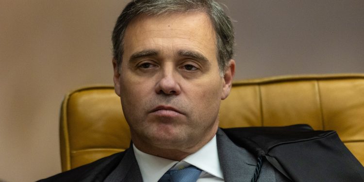 Mendonça manda Lula tirar do ar trecho de discurso em convenção no PT da Bahia com 'pedido direto de voto'