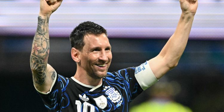 Messi doa cerca de meio milhão de reais para reconstrução de Madri após incêndios