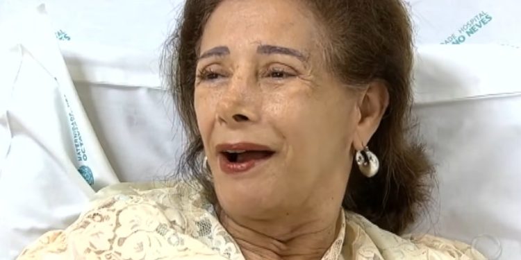 Mulher dá à luz pela primeira vez aos 62 anos, após a menopausa, e bate recorde na Argentina
