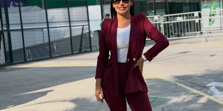 Musa da Copa de 2010, Larissa Riquelme promete presença em duelo do Vasco com Olimpia, em São Januário: 'Estarei olhando'