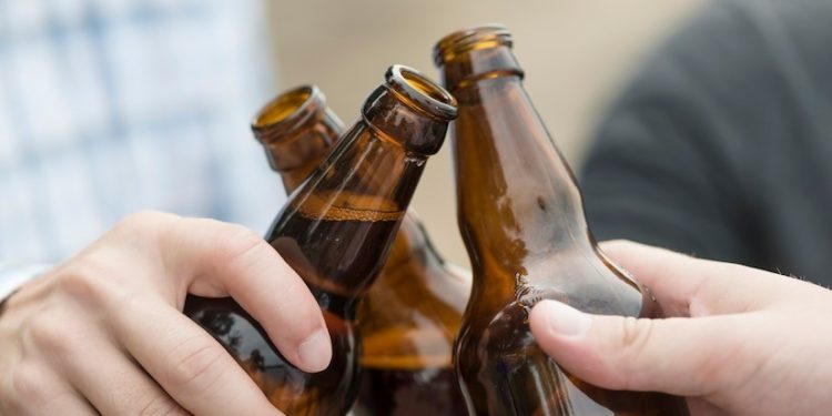 Não é preciso pânico: apesar do movimento 'álcool zero', simples moderação no consumo já tem efeito positivo de longo prazo