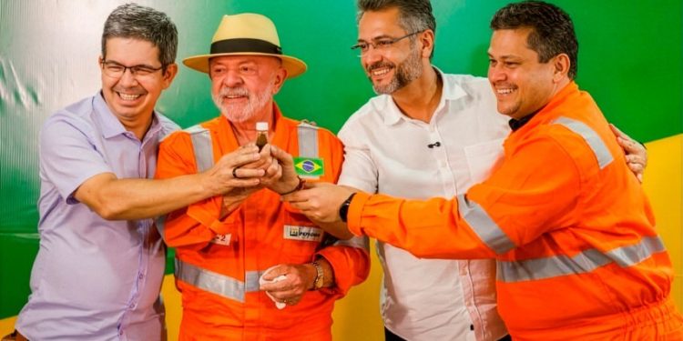 O peso da nova indicação de Lula ao STF na sua viagem com Alcolumbre para o Amapá