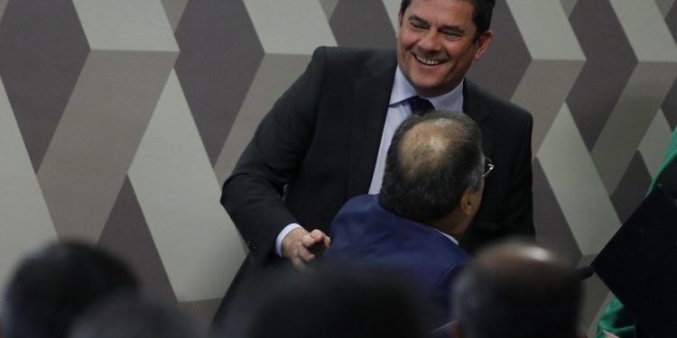 O voto de Moro que o candidato de Ratinho vai explorar na campanha
