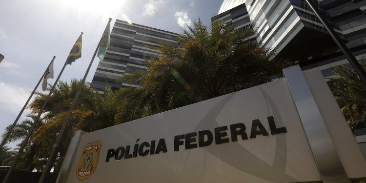 PF faz operação para apurar suspeita de desvio de recursos por Rui Pimenta, candidato a presidente pelo PCO