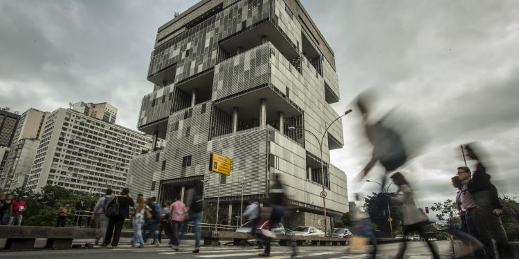 Petrobras divulga balanço hoje: mercado espera lucro turbinado por alta na produção e no preço do petróleo