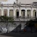 Prédio histórico que abrigou Centro Cultural Carioca vive deterioração na Praça Tiradentes
