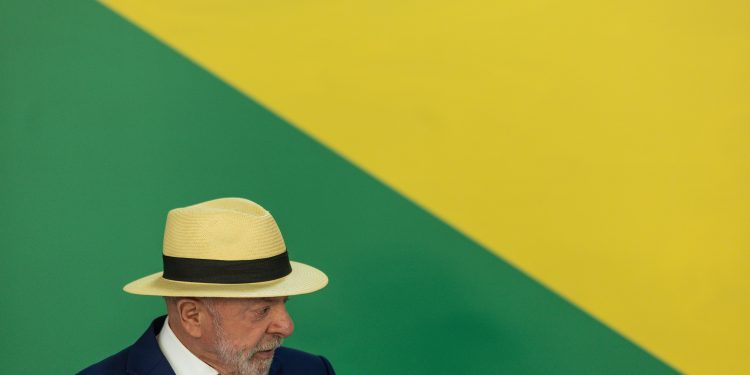 Quaest mostra Lula mais vulnerável na eleição, com piora na avaliação do governo