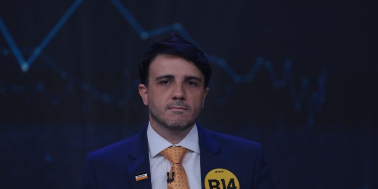 Que horas começa a sabatina de Renan Santos no 'Jornal Nacional'?