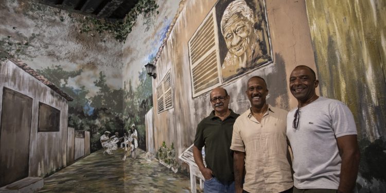 Quintal da Clementina é o novo endereço do samba, na Rua do Senado, no Centro do Rio