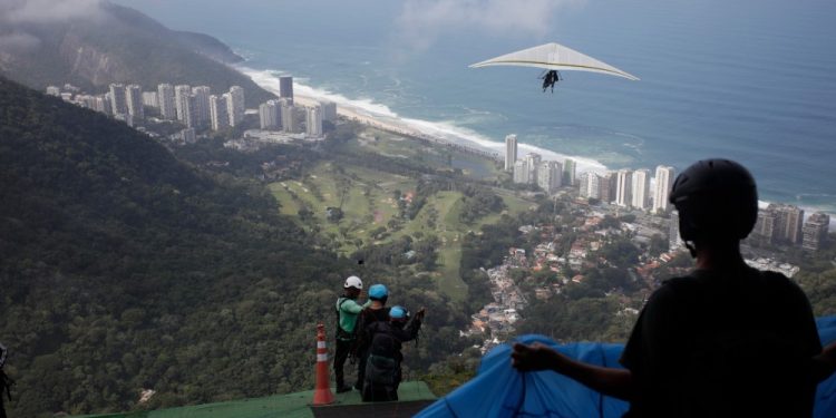 Radical na medida: com cada vez mais adeptos no Rio, turismo de aventura exige cuidados com segurança e fiscalização; veja recomendações