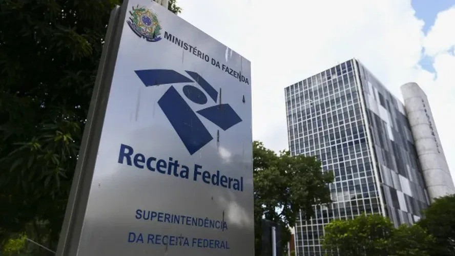 Receita de IR com dividendos alcança R$ 3,1 bi até julho, bem aquém da projeção de R$ 28 bi do governo