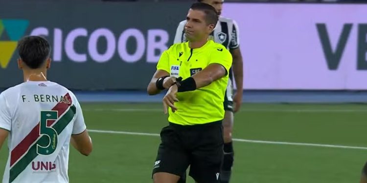 Regras contra cera adotadas pela CBF representam avanço para o futebol
