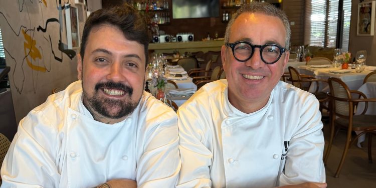 Restaurante tradicional da Barra comemora aniversário com uma semana de eventos e jantar a quatro mãos