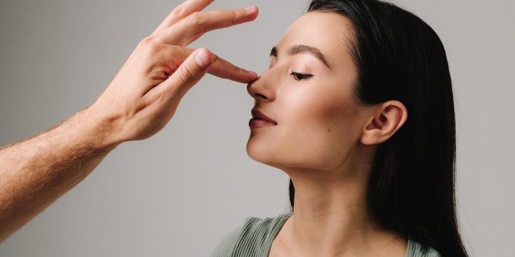 Rinoplastia evolui e alia estética e função respiratória