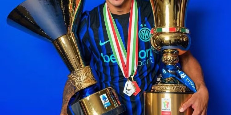 Roma prepara oferta de quase R$ 180 milhões por Luis Henrique, ex-Botafogo, diz jornal