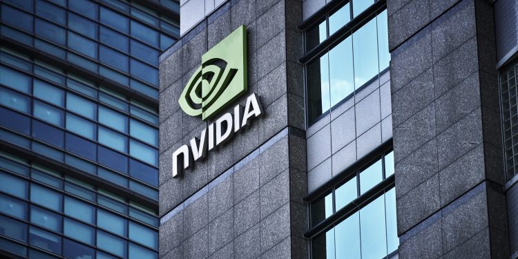 S&P e Nasdaq sobem impulsionados pela Nvidia. Ações da companhia saltam 7,7%