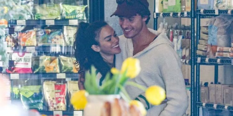 Shawn Mendes se declara para Bruna Marquezine em homenagem de aniversário: 'mudou a minha vida'