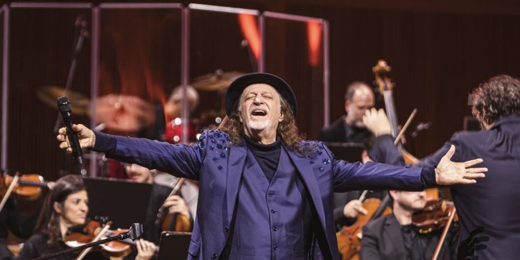Shows gratuitos na Praia de Copacabana: Alceu Valença e Samuel Rosa se apresentam com orquestra