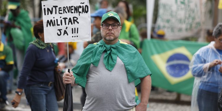 Socialistas e conservadores terão de aprender a conviver