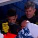 Técnicos de Vélez e Defensa y Justicia trocam socos e são separados por jogadores após jogo na Argentina; veja vídeo