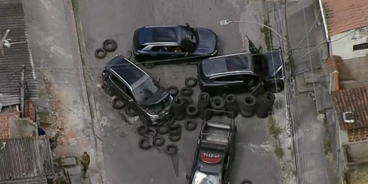 Uso de carro-bomba por traficantes era inédito no Rio, diz PM; armadilha foi achada no Complexo de Israel