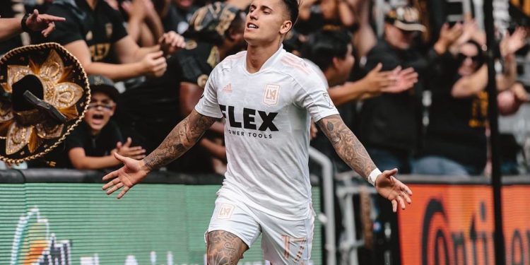 Vasco sonha com Brian Rodriguez para o ataque, mas estabelece teto de gasto