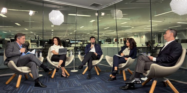 Veja o que é #FATO ou #FAKE na sabatina de Renan Santos ao GLOBO, Valor e CBN