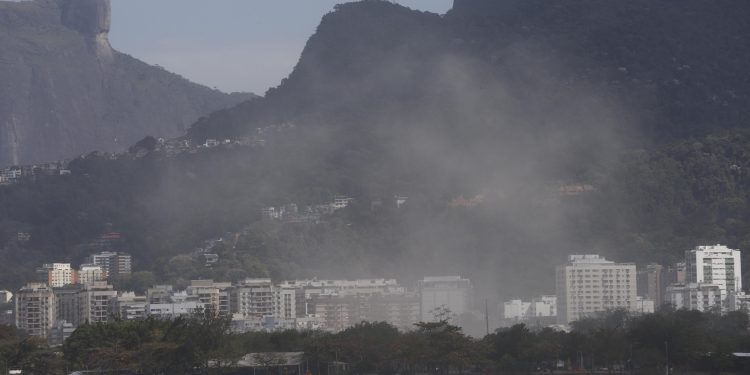 Ventania no Rio: rajadas de vento já alcançaram 84,7 km/h no Estado do Rio nesta sexta
