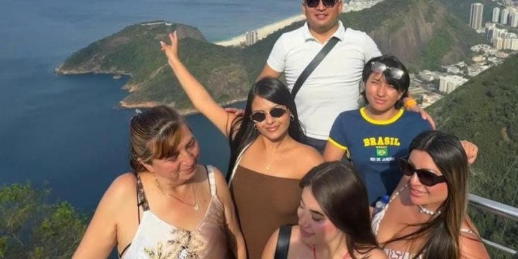 "Perdi metade da minha família”: colombiano se despede de mãe, irmã e sobrinha mortas em queda de helicóptero no Rio