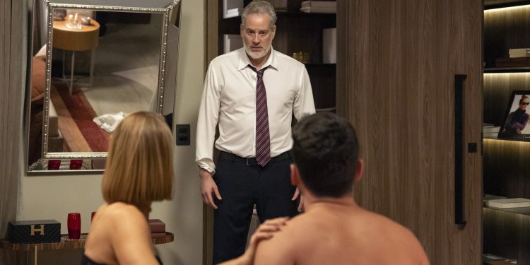 'Quem ama cuida': Ademir flagra Dora e André seminus. Veja foto exclusiva