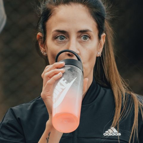 'Supplement stacking': nova tendência fitness transforma suplementos em 'coquetéis' para o treino