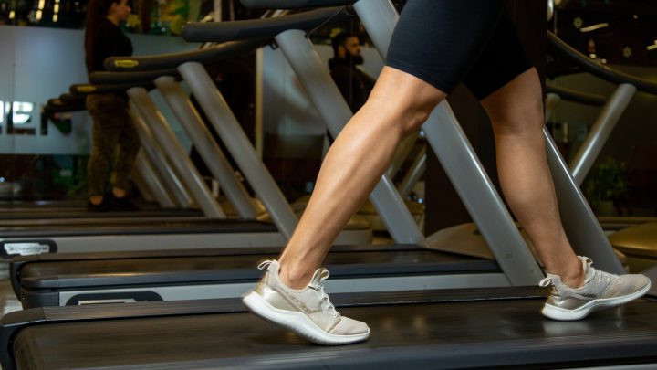 A mente travou? Correr devagar por apenas 10 minutos pode ajudar a pensar mais rápido e a se sentir mais feliz, aponta estudo