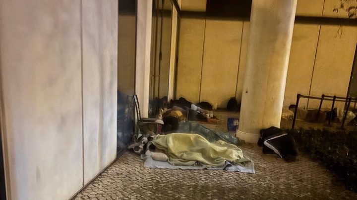 Advogada brasileira revela barreiras em Portugal: ʽNos tratam como pedintesʼ