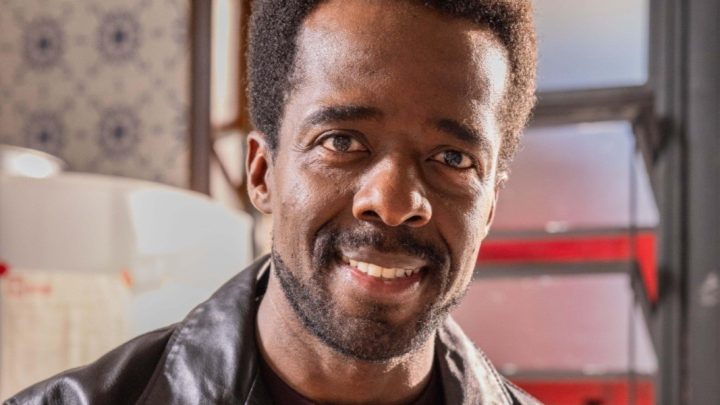 Alan Rocha vai lançar músicas sobre seu personagem em 'Quem ama cuida'