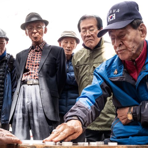 Além da fome, do K-pop e da política