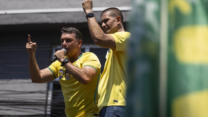 Aliados veem reação desordenada de Flávio e dificuldades para conter desgaste do caso Nossa Senhora
