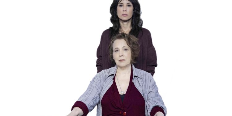 Ana Beatriz Nogueira e Andréia Horta estrelam peça premiada sobre relação entre mãe e filha